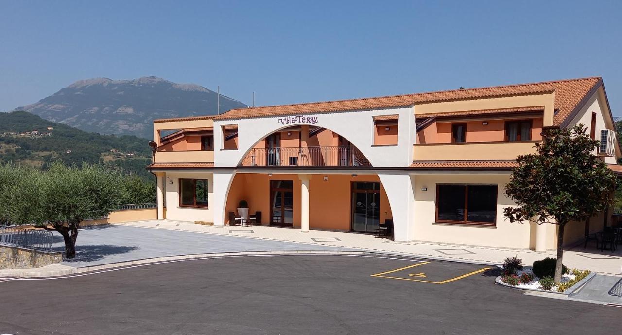 Hotel Ristorante Villa Terry 下卡斯泰卢乔 外观 照片